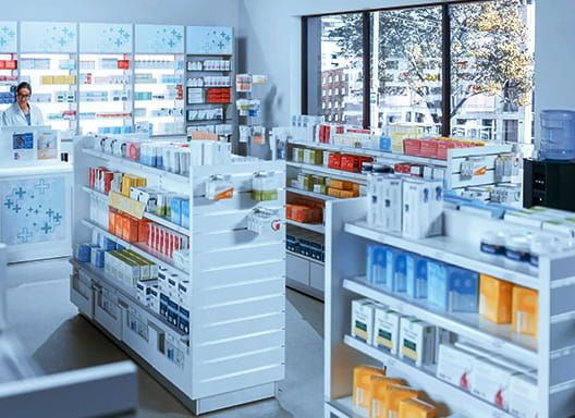 Farmacias y Supermercados